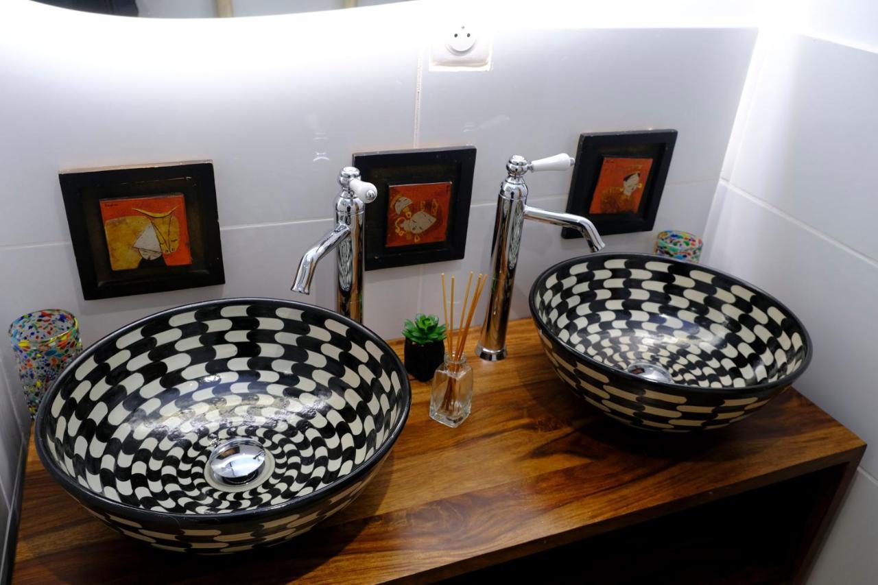 Le Loft De La Grange Bed & Breakfast Arles Luaran gambar